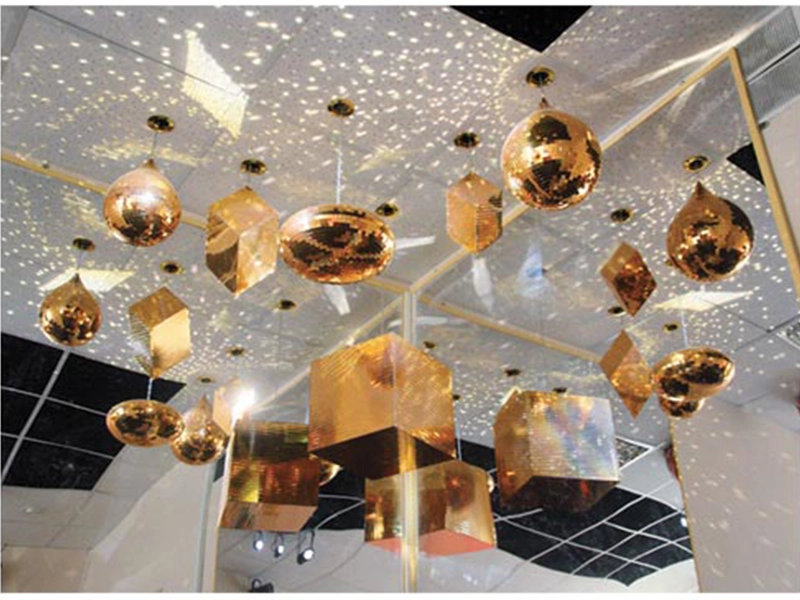 Золотой уголок: фигурный комплект 300–400 мм