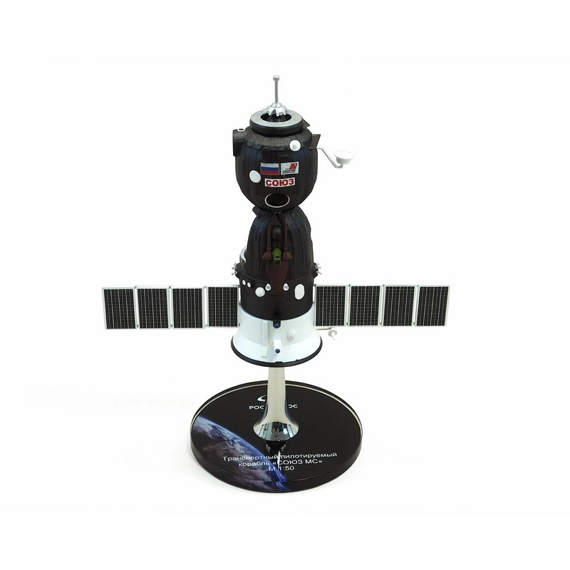 Модель космического корабля СОЮЗ