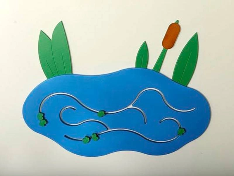 Развивающая стеновая панель «Пруд» 980×720 мм