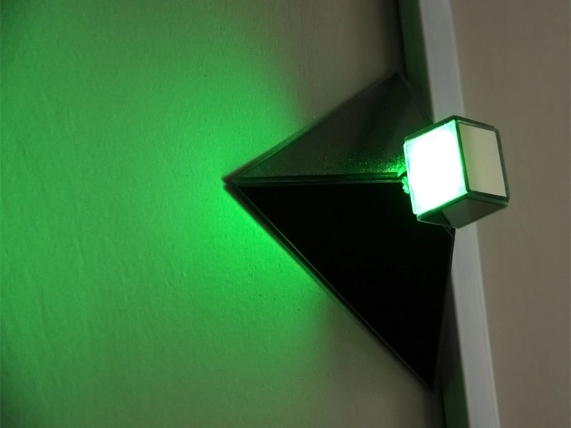 Комплект светильников ЮЗС-16010 — треугольные зеркальные модули