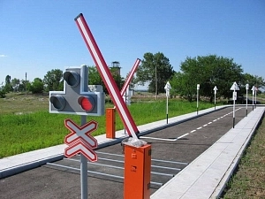 Электрический шлагбаум через ж/д переезд — 2,5 м стрела