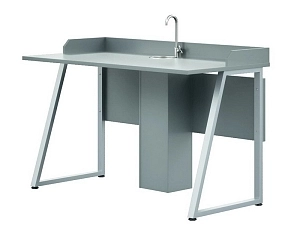 Лабораторный стол трапециевидный на 2 места, группа 6