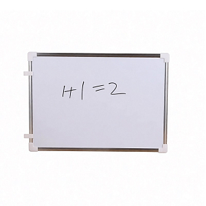 Двусторонняя маркерная доска 90х60 см — магнитная с полкой