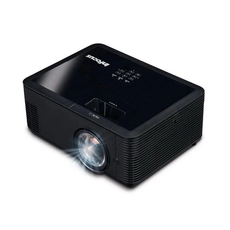 InFocus IN136ST — короткий бросок, 4000 лм