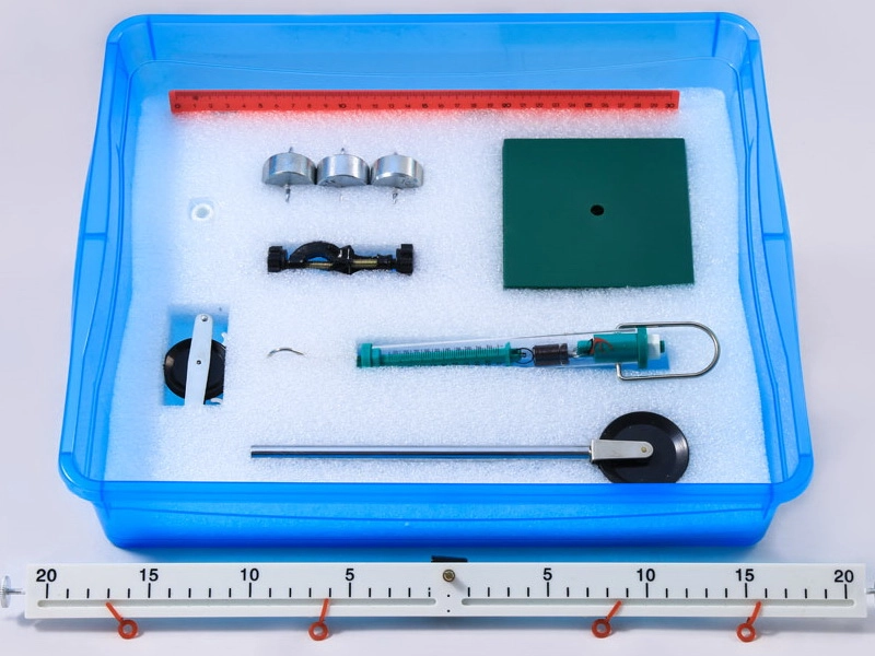 Комплекты ГИА по физике 1–8 — в лотках без стойки