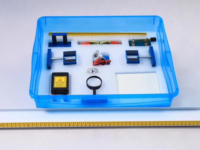 Комплекты ГИА по физике 1–8 — в лотках без стойки