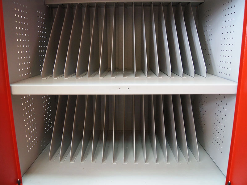 Мобильная зарядная тележка 115×50×80 см