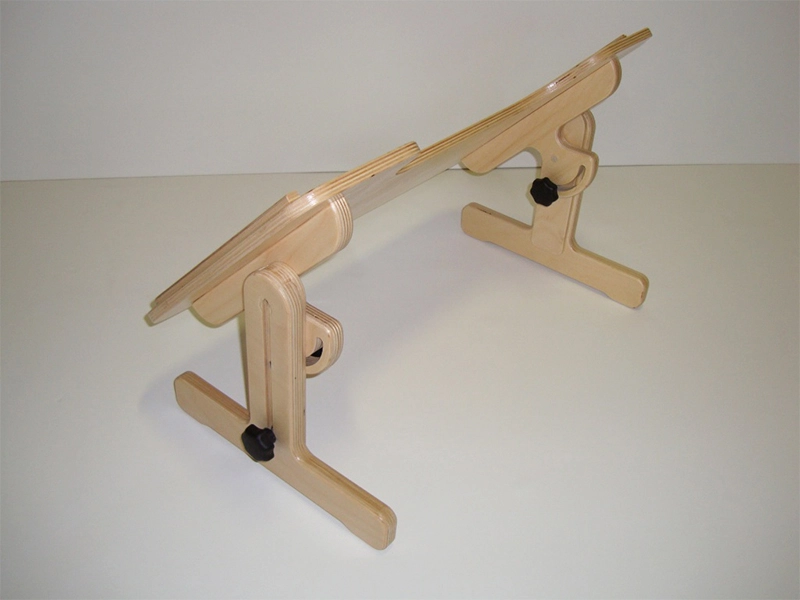 Напольный столик с регулируемым углом наклона столешницы