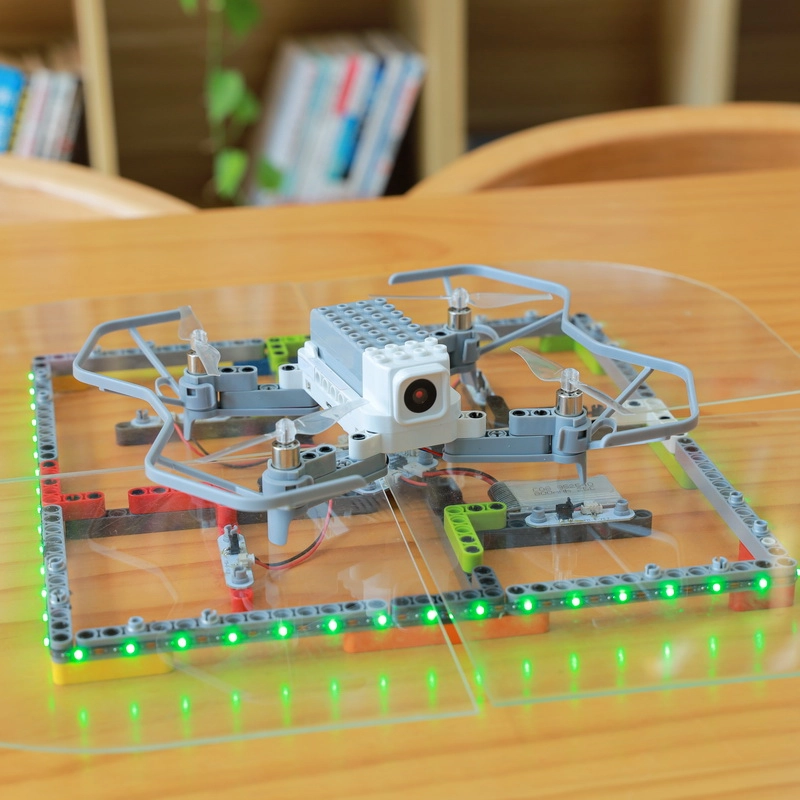 Программируемый набор‑дрон «Пиксель-Вжик» для детей 6+