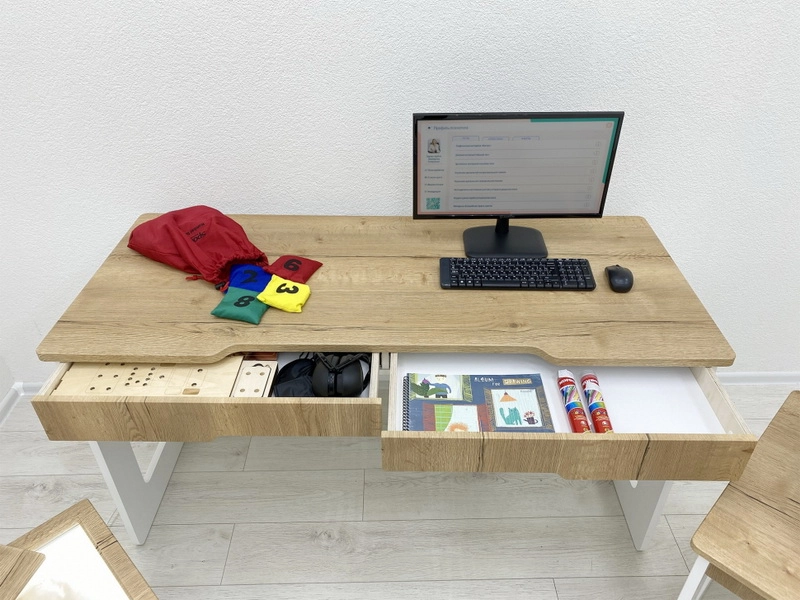 Стол психолога-дефектолога АЛМА Pro, профессиональный