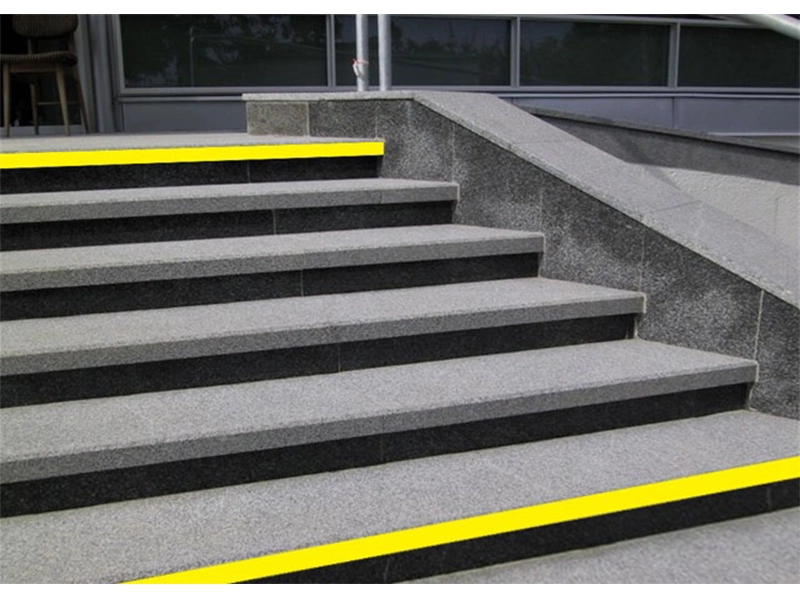 Полоса контрастная 33 метра