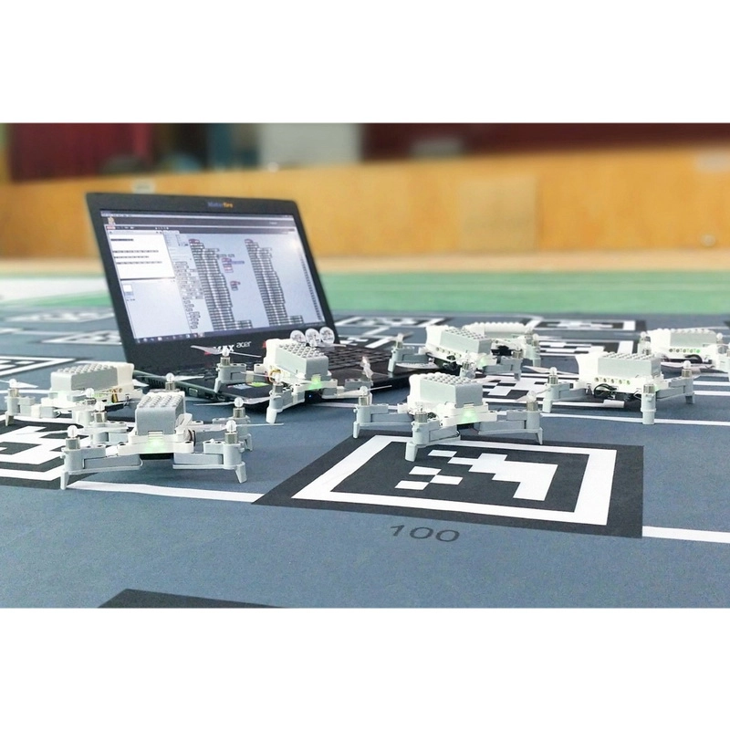 Программируемый набор «Пиксель-Вжик» для шоу дронов