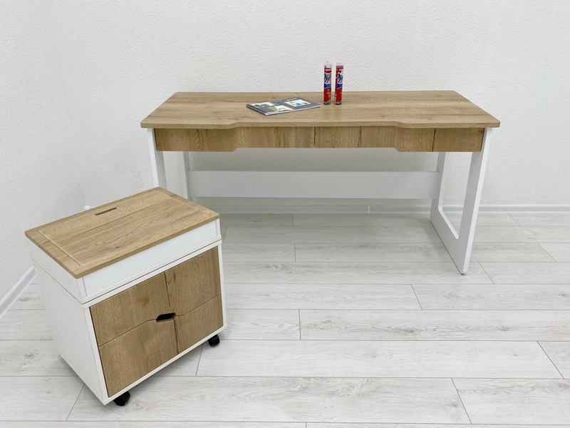 Педагогический стол АЛМА МИНИ для кабинета психолога