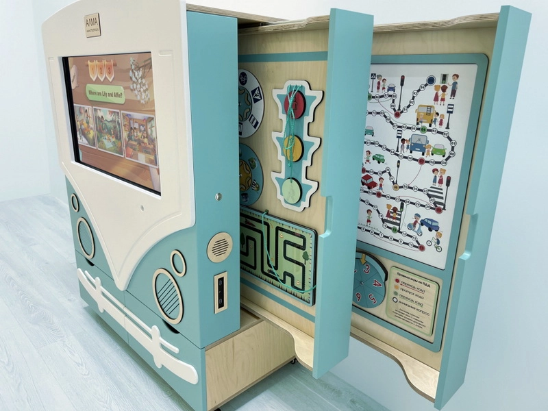 Интерактивный комплекс АЛМИК ПДД в автобусном оформлении