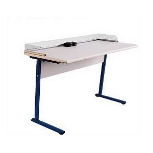 Стол ученический плоскоовальная труба 50*30 мм с розетками и бортом оргстекло