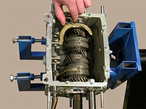 Комплект для разборки МКПП (заднеприводный)