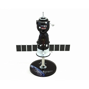 Модель космического корабля СОЮЗ