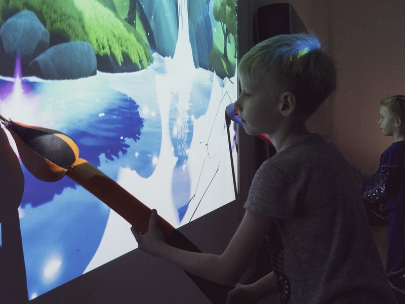 Интерактивная стена-раскраска «Мастер-фломастер»