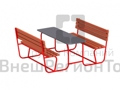 Столик со скамейками.