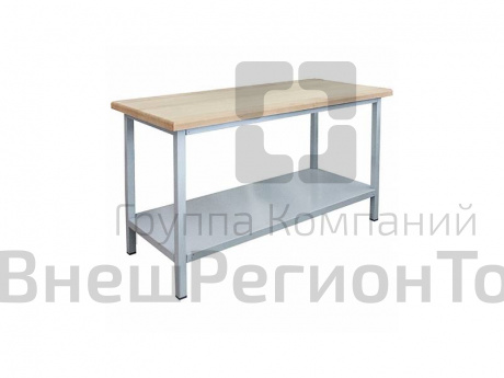 Стол кондитера с деревянной столешницей.