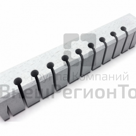 Деревянная планка для хранения бус.