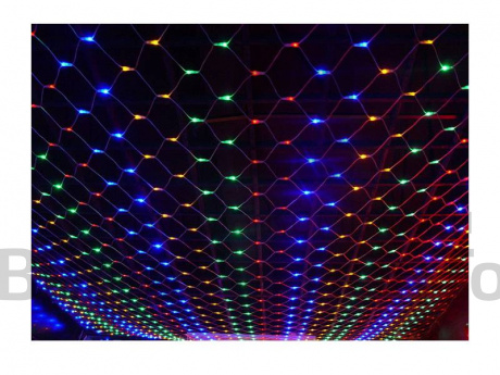 Звёздная сеть из гирлянд 240 ламп.