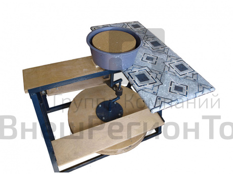 Гончарный круг механический .