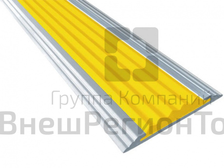 Полоса противоскользящая с резиновой вставкой.
