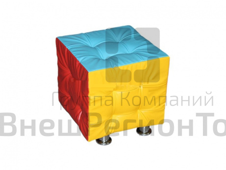 Пуф Кубик (с утяжкой) на хромированных ножках .