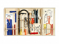 Набор инструментов "Классика" в деревянном кейсе