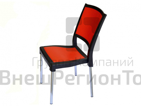 Стул пластиковый 89,5х46х44 см.