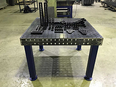 Сборочно-сварочный стол с крепежными элементами