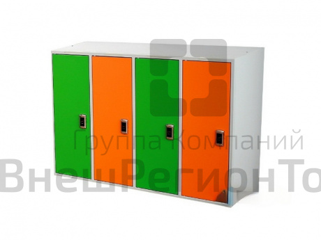 Шкаф-локер металлический 4-х местный.