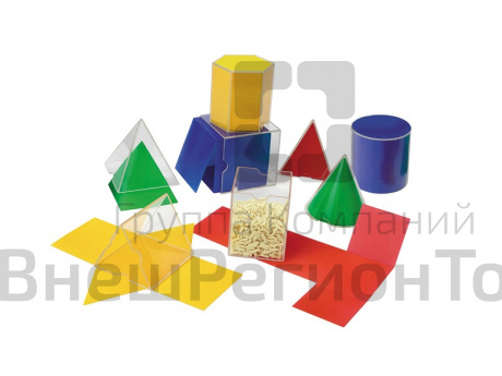 Набор для объемного представления дробей в виде кубов и шаров.