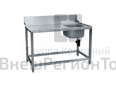 Стол предмоечный с душирующим устройством.