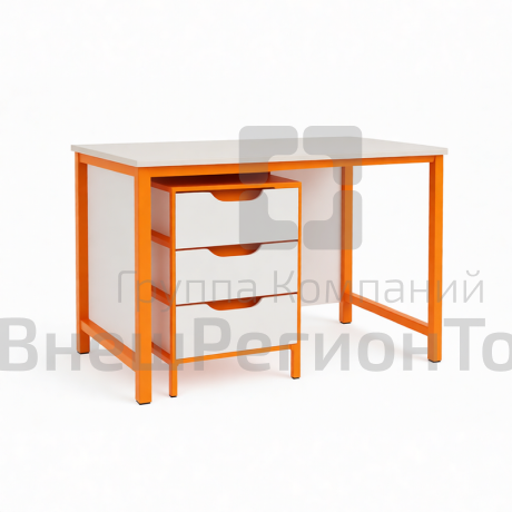 Стол с ящиками.