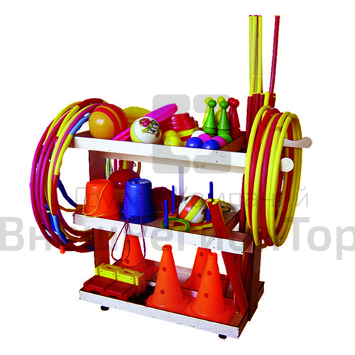 Тележка спортивная со спортинвентарем.