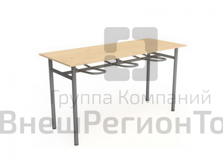 Стол обеденный 6-местный с подвесом для табуретов.