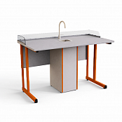 Стол ученический прямоугольная труба с сантехникой и бортом Оргстекло