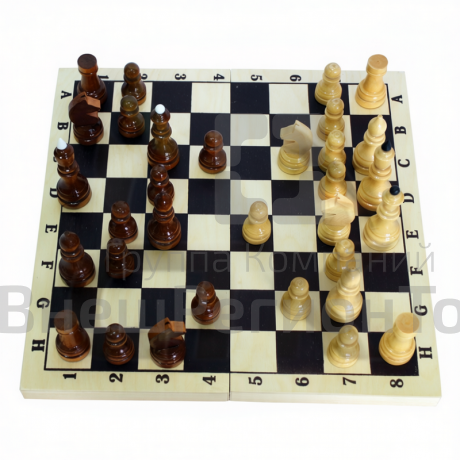 Набор для игры в шахматы.
