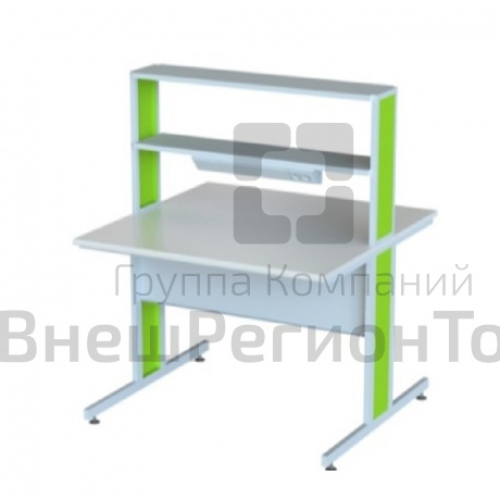 Стол лабораторный островной с надстройкой со светильником и розетками.