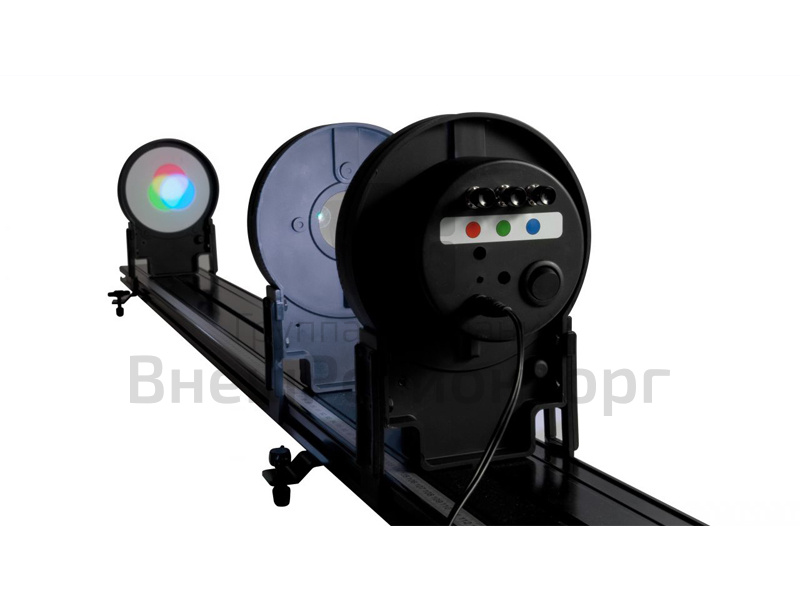 Набор для проведения опытов по геометрической оптике.