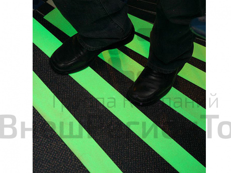 Полоса светонакопительная 10 метров в рулоне.