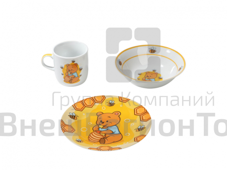 Комплект посуды и столовых приборов.