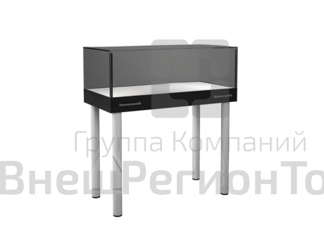 Демонстрационный стол на 4 ножках.