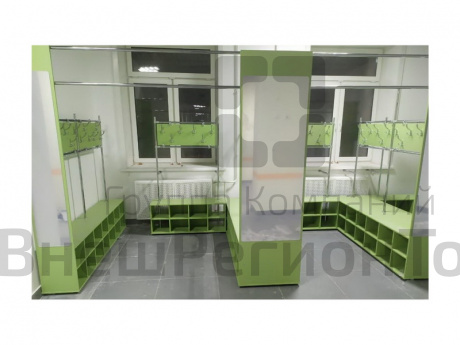 Гардеробная система в различных конфигурациях.